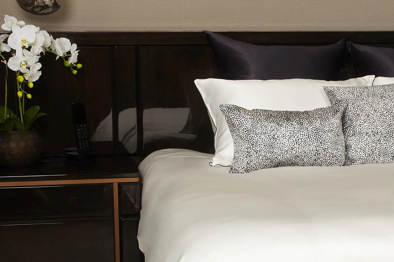 Ivory Pure Silk Pillowcase - Image 3