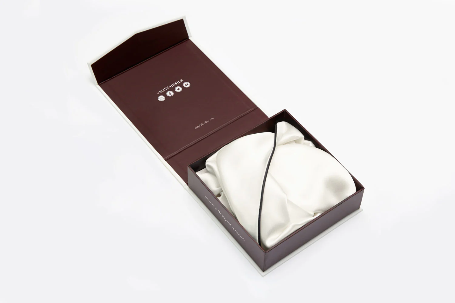 Ivory Pure Silk Pillowcase - Image 9