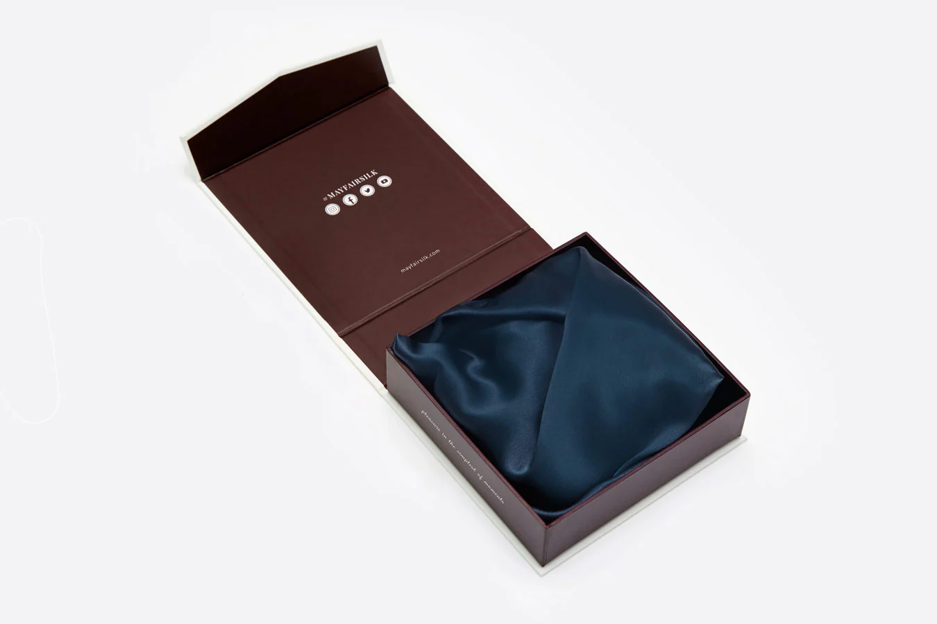 Midnight Blue Pure Silk Pillowcase - Image 3